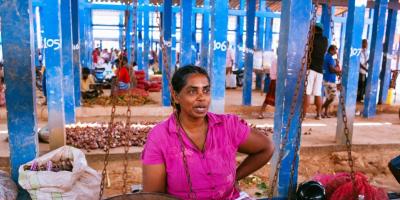 Hikkaduwa, Sri Lanka - a strand és a város részletes áttekintése