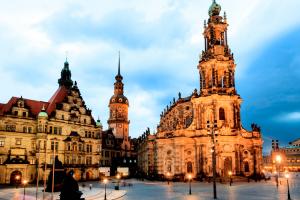 Európai kirándulások Prágából és Karlovy Vary Vedi túra kirándulások Prágából Európában