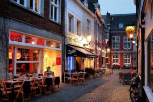 Maastricht: látnivalók, vélemények Központi tér és városháza