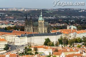 Prága turistatérképe látnivalókkal és leírásokkal Prága látnivalóinak térképe orosz nyelven